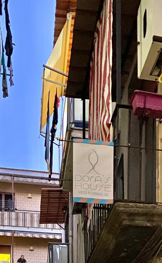 Dora'S House Hotel Napoli Bagian luar foto