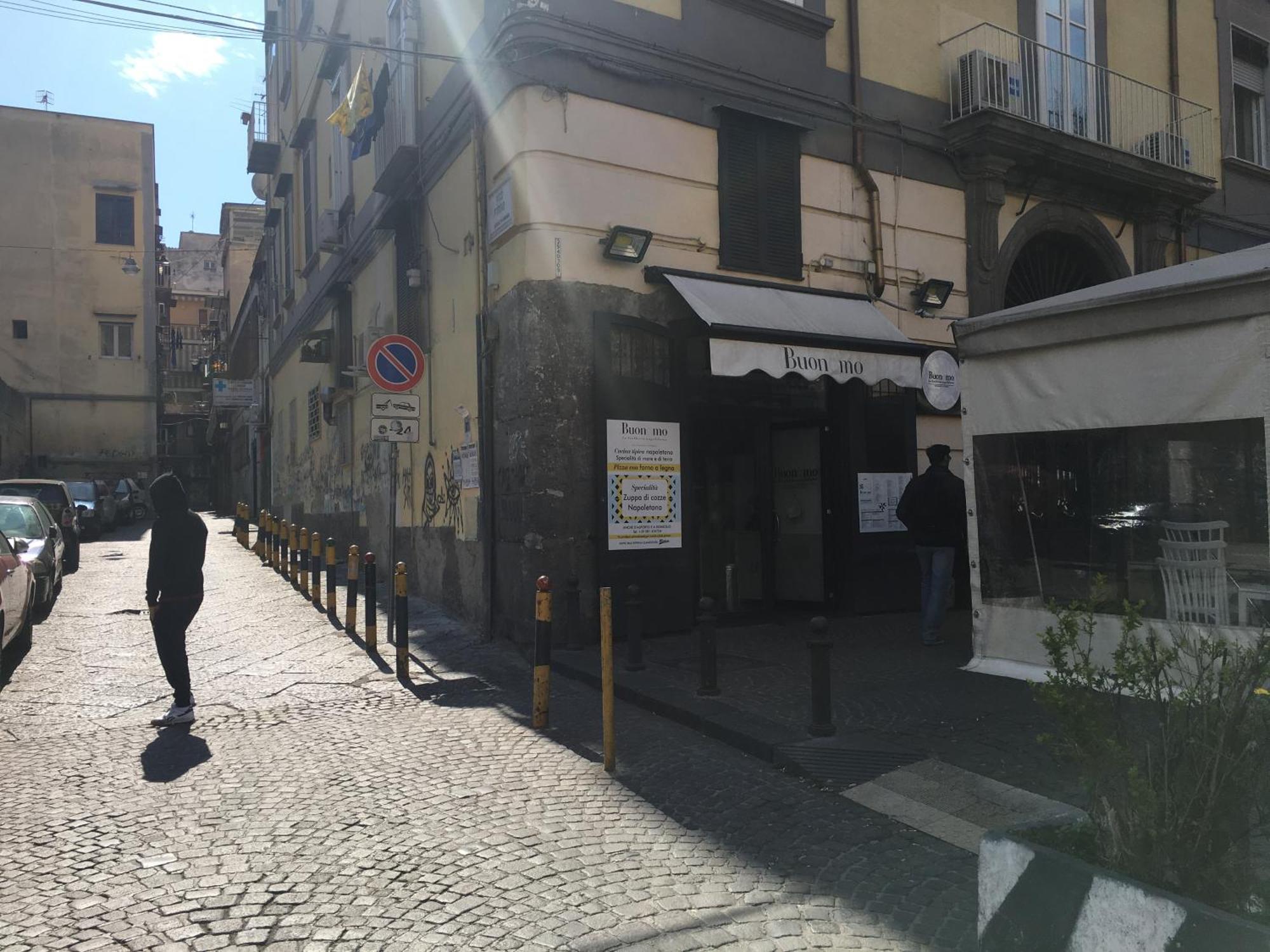 Dora'S House Hotel Napoli Bagian luar foto
