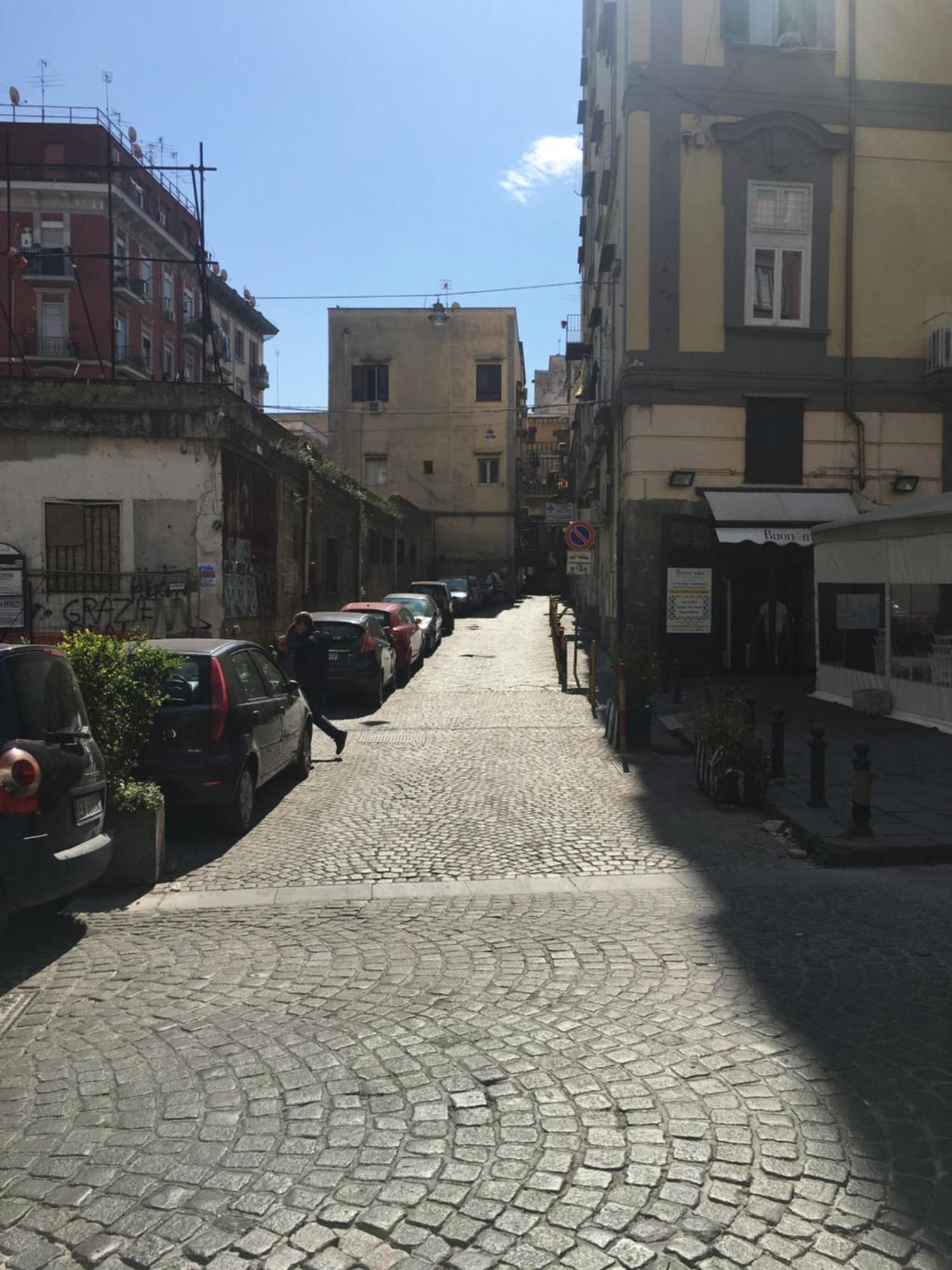Dora'S House Hotel Napoli Bagian luar foto