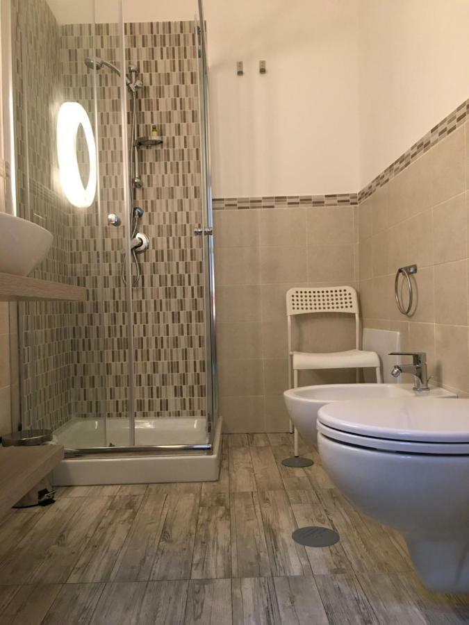 Dora'S House Hotel Napoli Bagian luar foto